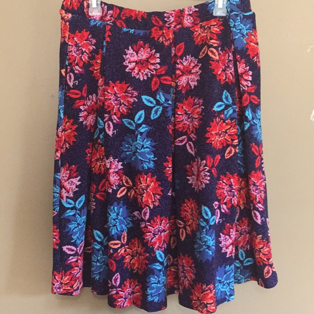 NWOT LuLaRoe Madison Skirt
